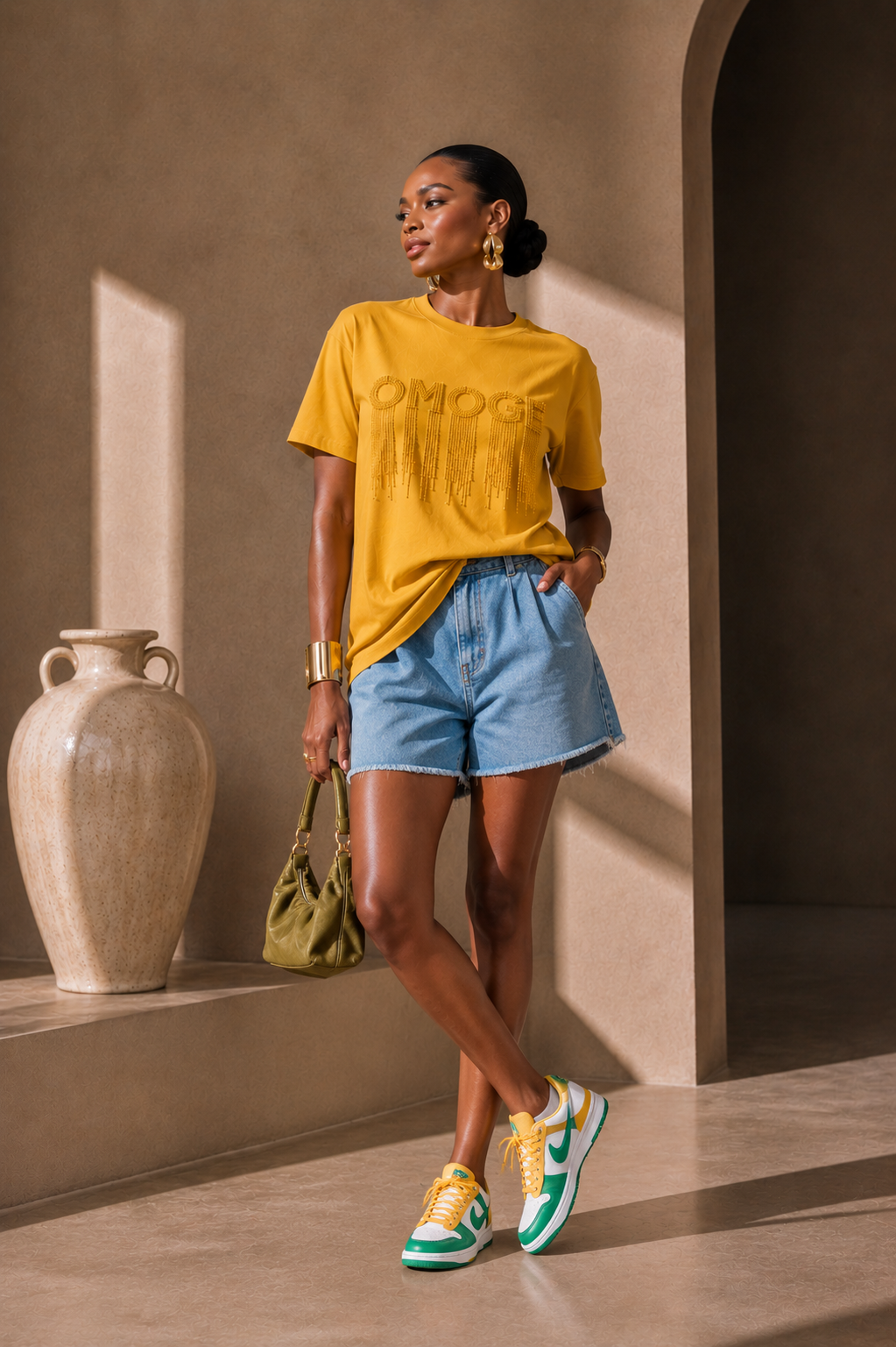 ÒMÓGÉ SIGNATURE TEE